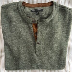 Banana Republic Olive Henley Shirt
